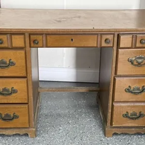 Kneehole Desk