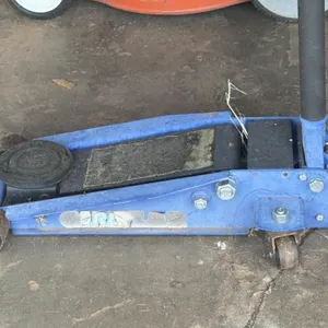 Napa Floor Jack 
- works