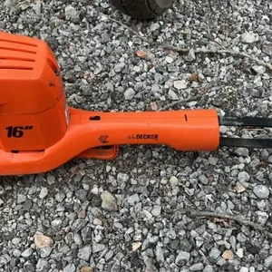 Black&Decker 16in hedge trimmer - as is