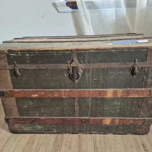 Steamer Trunk Chest