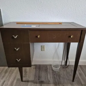 Singer Sewing Machine Model 401A w/ Desk