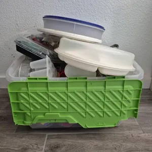 Food Storage Containers and Lids