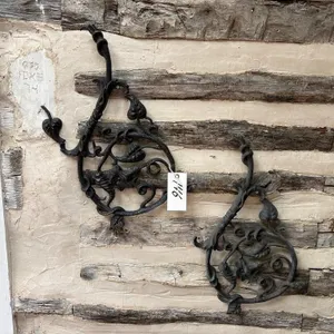 Cast Iron D�cor