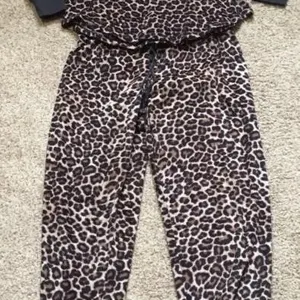Sz M Set Secret Treasures 2 Pc Pajama Cheetah