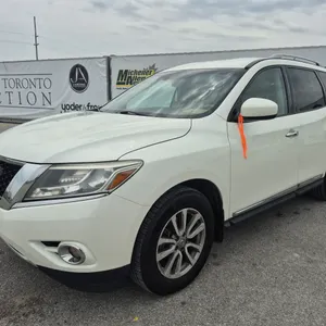 2015  Nissan  Pathfinder  4x4 SL V6 4dr SUV