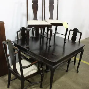 Queen Anne Dining Set