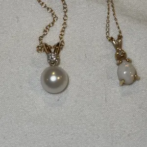 Two14 K gold chains