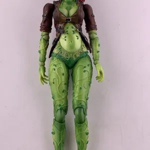 BATMAN Arkham City Poison Ivy Square Enix Play Arts Kai
