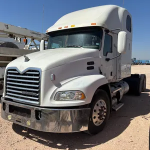 2011 MACK CXU613 TANDEM AXLE TRUCK TRACTOR VIN: 1M1AW07Y6BM014740