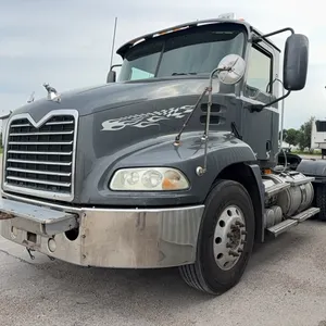 2009 Mack CXU613 day cab