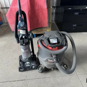 Ridgid Wet Dry Vac & Dirt Devil Stand Up Vac
 UNRESERVED