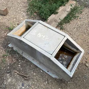 2 Hole Smidley Stainless Hog Water
