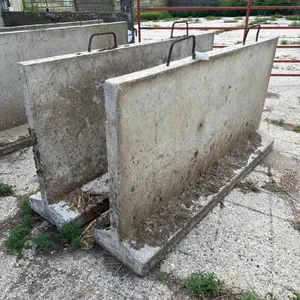 2-61/2’ Long Portable Cement Walls