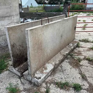 2- 8’ Portable Concrete Walls