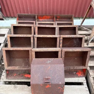 13-Steel Crate Feeders