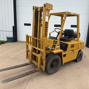 Komatsu FG25 Propane Forklift