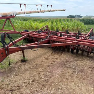 International 6000 12 Shank Chisel Plow