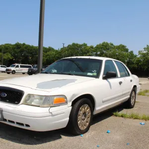 2004 Ford Crown Victoria 4DSD/Police Interceptor
