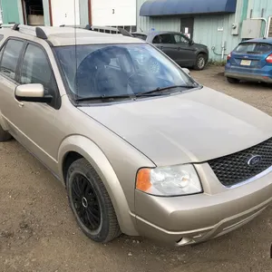 2005 Ford Freestyle Limited AWD SUV
 UNRESERVED