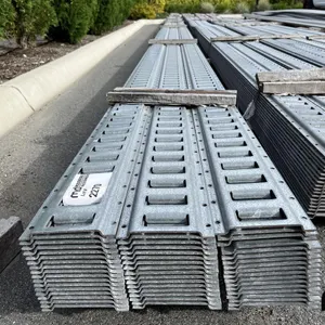 Bundle of 52' Logistic Tracks
 UNRESERVED
