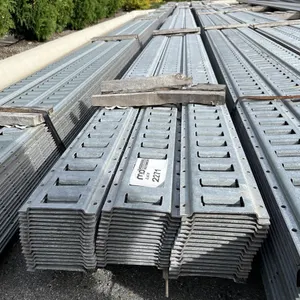 Bundle of 52' Logistic Tracks
 UNRESERVED