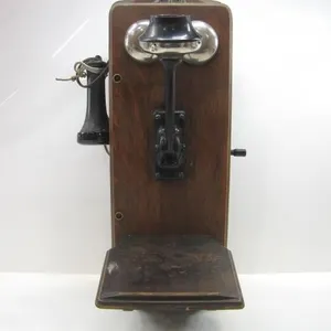 CANADIAN TELEPHONE CO. HANDCRANK TELEPHONE c1912