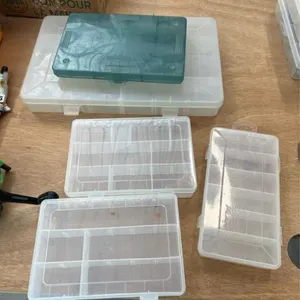 5 assorted plastic organizers