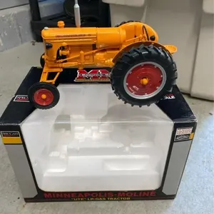 MM die cast UTE LP-gas tractor