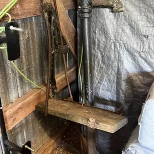 Vintage cast iron manual well water pump