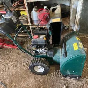 Yardworks 24in snow blower - as is