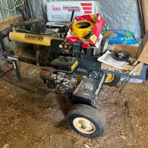 Champion wood splitter - as is