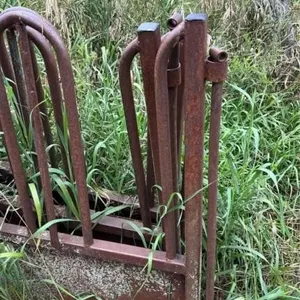Tombstone feeder