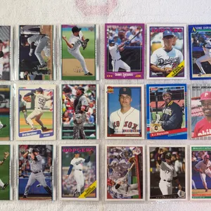 Baseball Cards-Mixed Lot in Sleeve (2 sets)