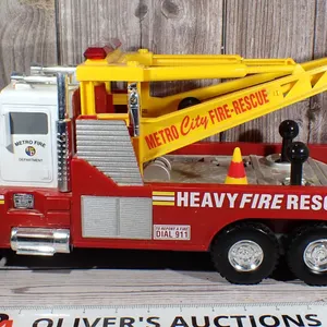 Vintage Hess 2003 Select Series Metro City Heavy Fire Rescue Truck – Untested with Box