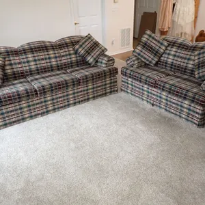 2-Piece Smith Brothers of Berne Traditional Plaid Living Room Set – Sofa & Matching Loveseat