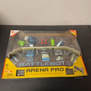Hex Bug Arena Pro build your own head to head, remote control robots BattleBots new in box ￼
