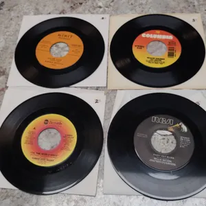 4 Vintage 45 RPM Singles Featuring Aaron Neville, Willie Nelson, and Three Dog Night with Original S