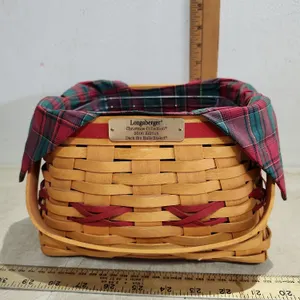 2000 Longaberger Christmas Collection Deck The Halls Basket W/Liner & Protector 9"X9"X6"