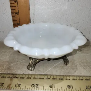 Vintage Anchor Hocking Milk Glass Footed Trinket Dish/Ashtray 5.5"X2"