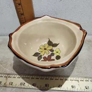 Vintage Cal. Orig. U.S.A. Pottery Dip Bowl 5.5"X5.5"X2.75"