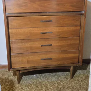 Vintage MCM 4 Drawer Dresser. 36.5 x 18 x 42. *you must bring adequate help to remove and load. Located on main floor. BR1