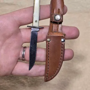 Colonial "Cub Hunter" Miniture Hunting Knife. LR