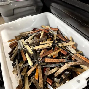 Assorted Steak & Table Knives with Storage Tub