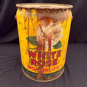 WHITE ROSE MOTOR OIL CAN