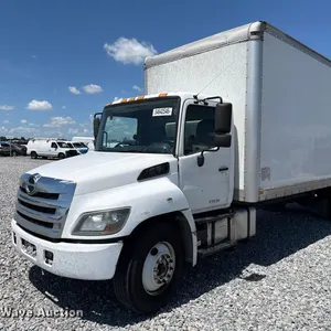 2018 Hino box truck