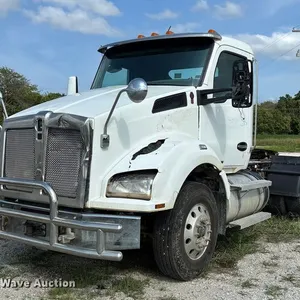 2019 Kenworth T880 semi truck