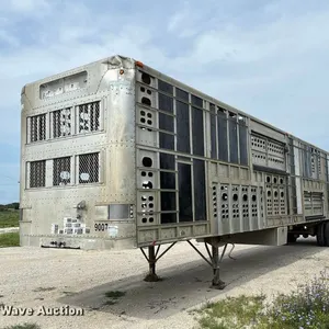 2001 Wilson PSAL-303P livestock trailer