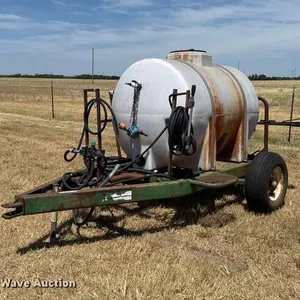 Pull type sprayer
