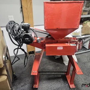 Apollo Electric Grain Roller Mill
 UNRESERVED