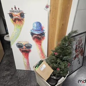 Decorative Art and Holiday Decor Assortment
 UNRESERVED